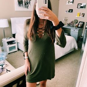Green long sleeve dress